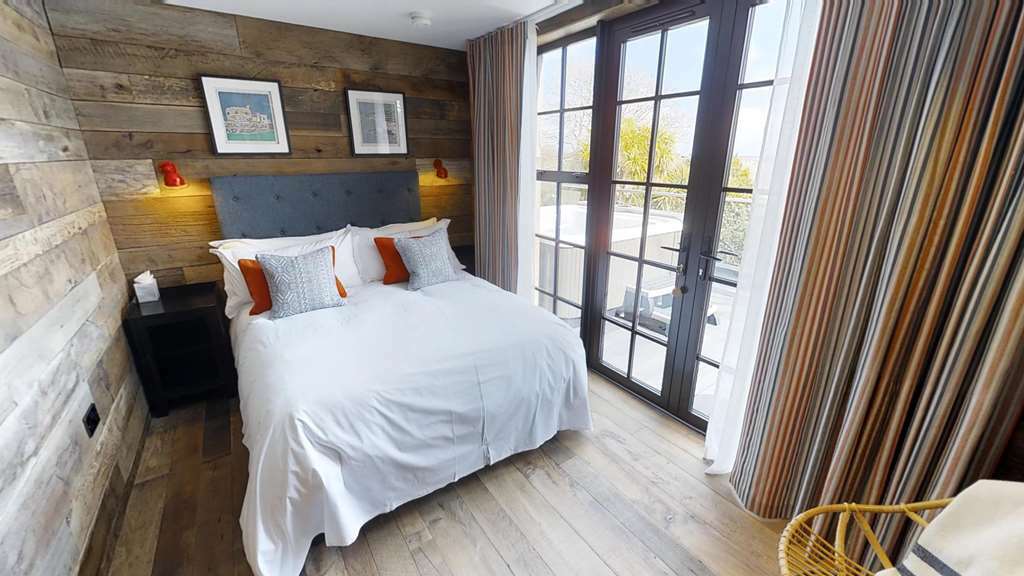 Merchants Manor Spa Falmouth Rum bild